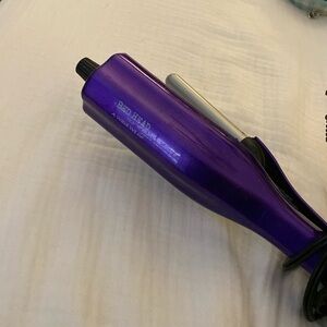 Bed head Tigi wave iron
